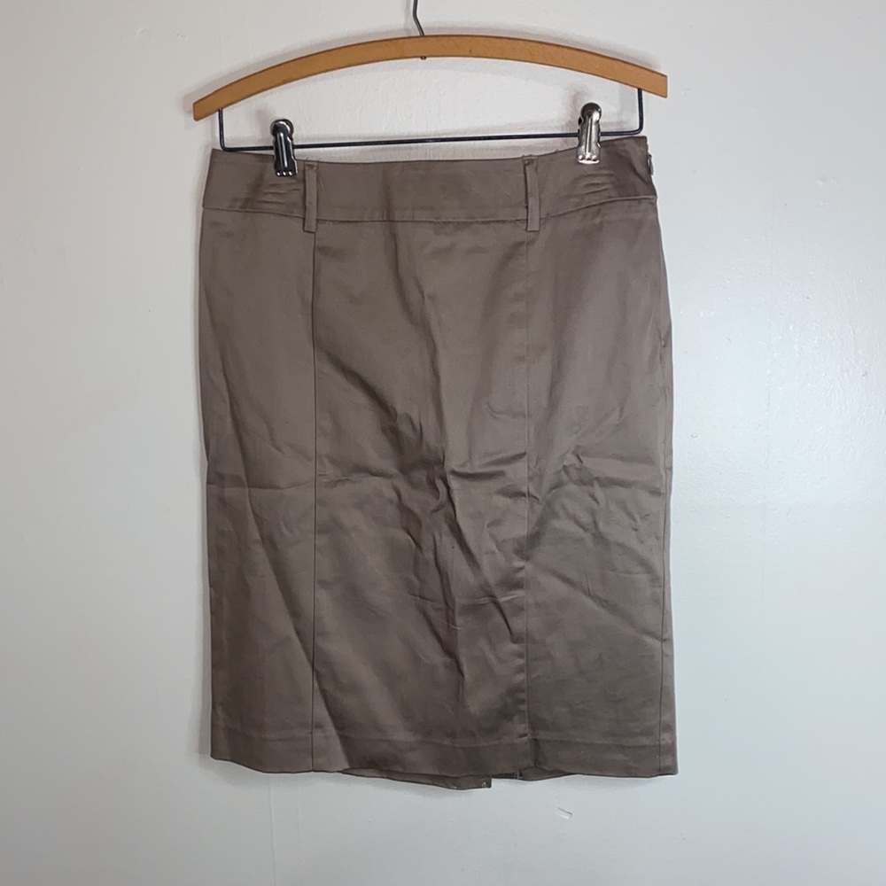 🌵APT. 9 Pencil Skirt in a tan/ light brown shade! - Picture 6 of 9